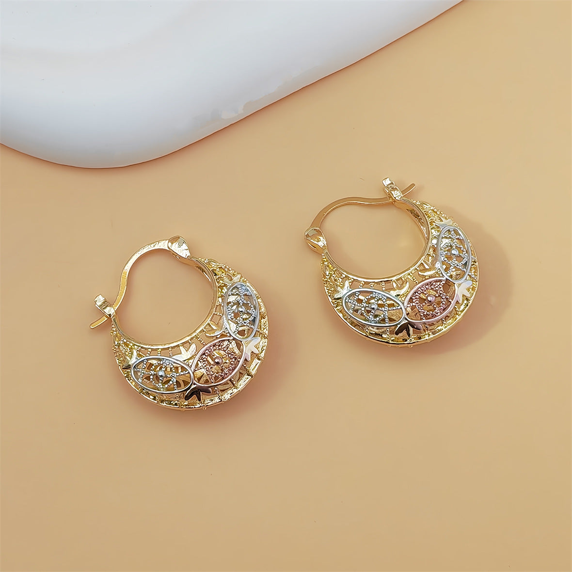 🔥LAST DAY 50% OFF🌸 Vintage Gold Flower Hoop Earrings