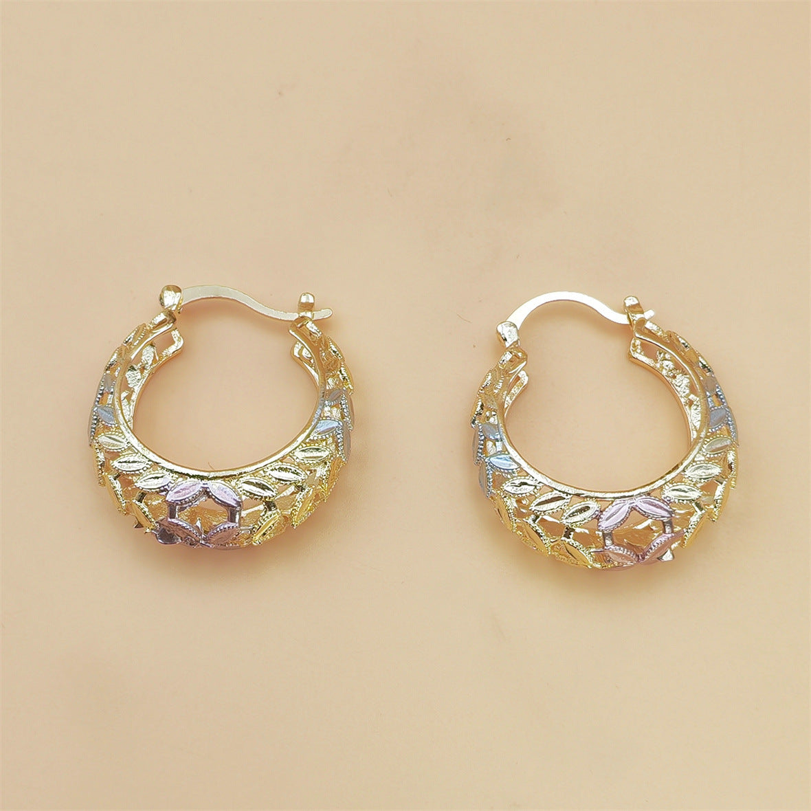 🔥LAST DAY 50% OFF🌸 Vintage Gold Flower Hoop Earrings