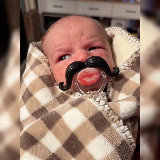 💥🏆💋 Kissable Mustache Pacifier – Funny Lips & Mustache Novelty Design👶